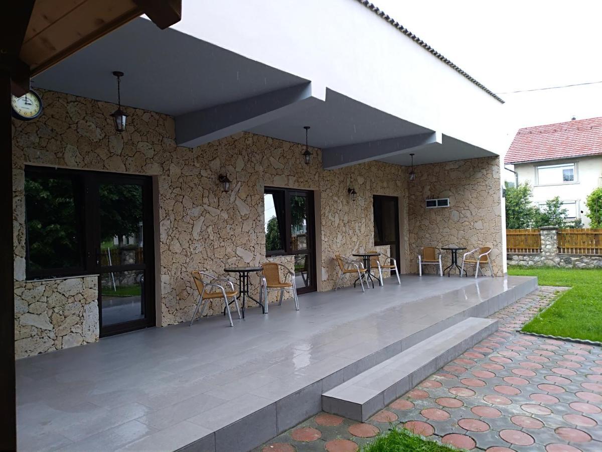Apartament Casa Roka Ieşelniţa Zewnętrze zdjęcie